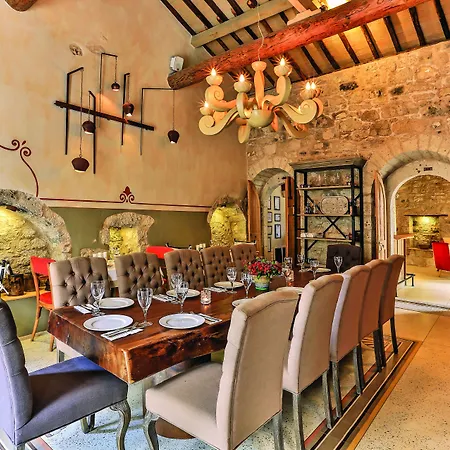 فندق مبيت وإفطار 1850 Kemalpasa 2*