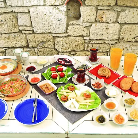 1850 Kemalpasa فندق مبيت وإفطار ألاتشاتي