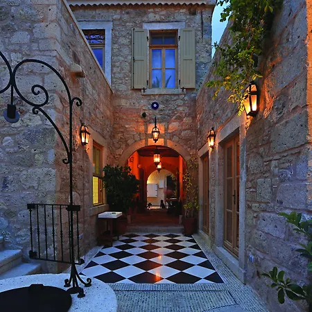 فندق مبيت وإفطار 1850 Kemalpasa ألاتشاتي